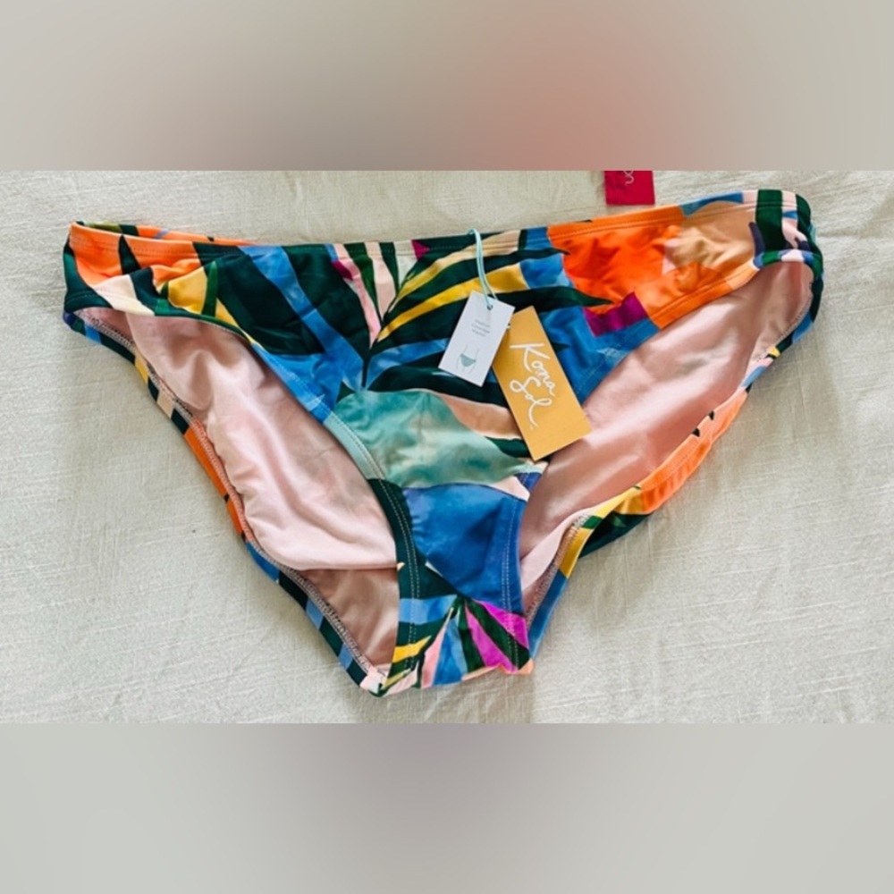 NWT floral bikini bottom only